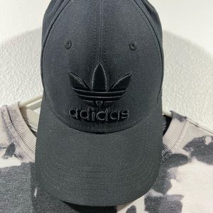 Black Adidas woman’s baseball cap